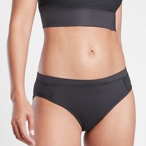 Athleta Cross Train Bikini Bottom XS Black NWOT